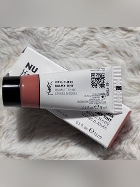 Yves Saint Laurent Lip & Cheek Balmy Tint   In Nu Pinch 15ml